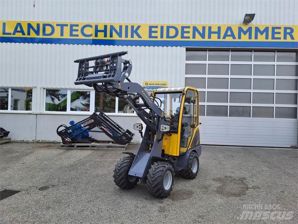 Eurotrac W 11 Prednji utovarivači i bageri