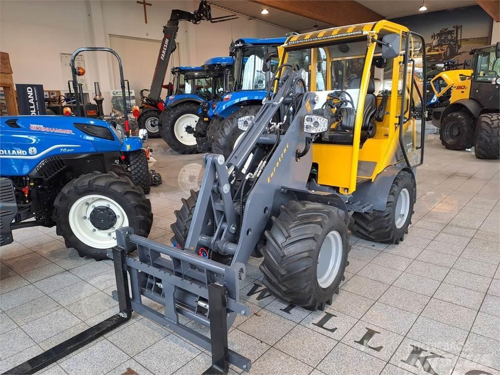 Eurotrac W 12 S Prednji utovarivači i bageri