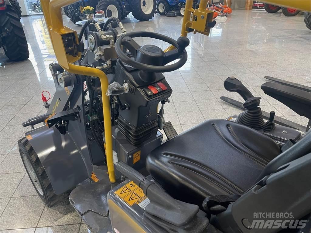 Eurotrac W10 Prednji utovarivači i bageri