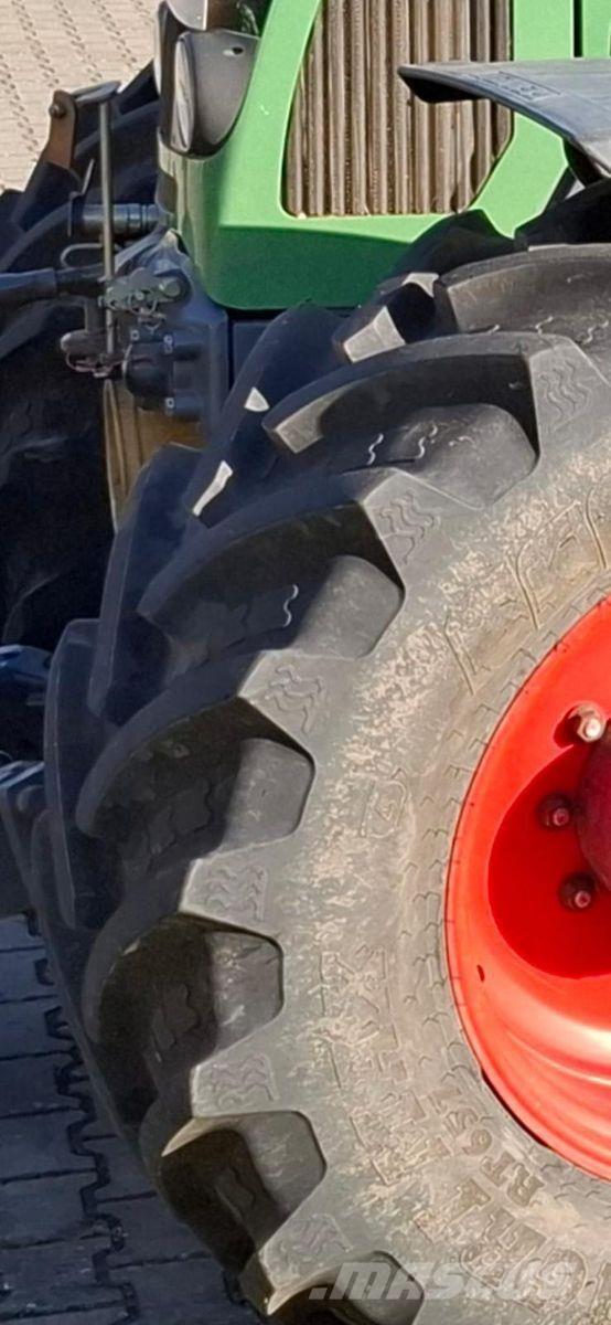 Fendt 714 Vario Traktori