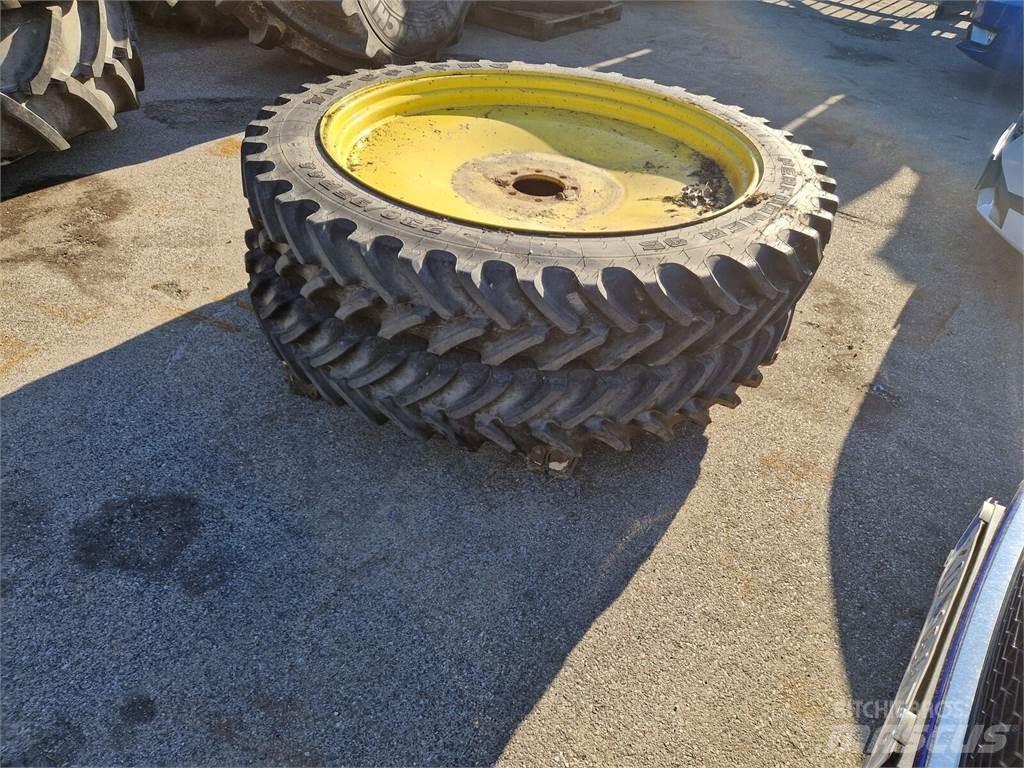 Firestone 230/95R44 Gume, točkovi i felne