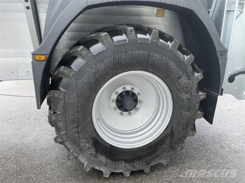 Fliegl ADS 120 Rasturači đubriva