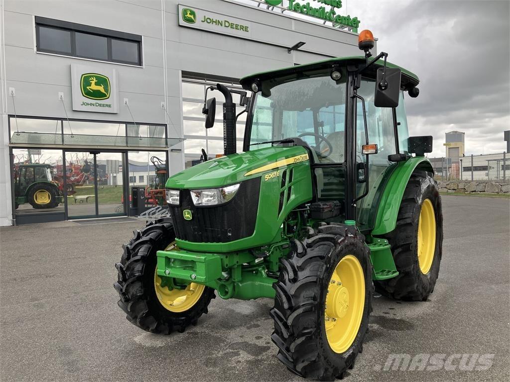 John Deere 5067E Traktori