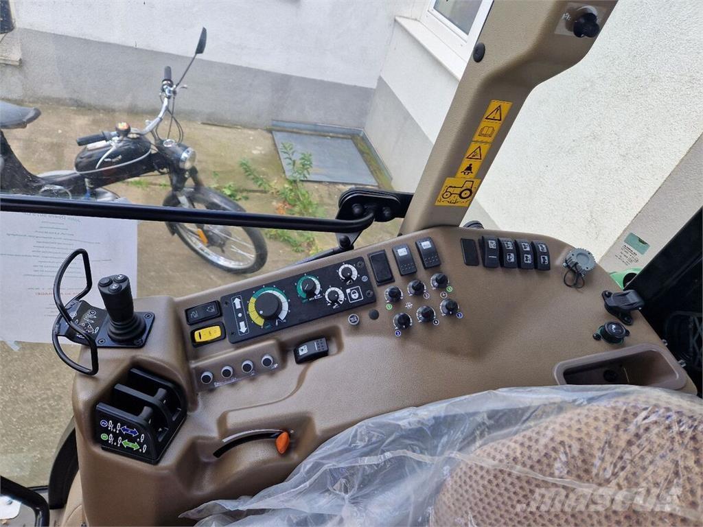 John Deere 5075 GF Traktori