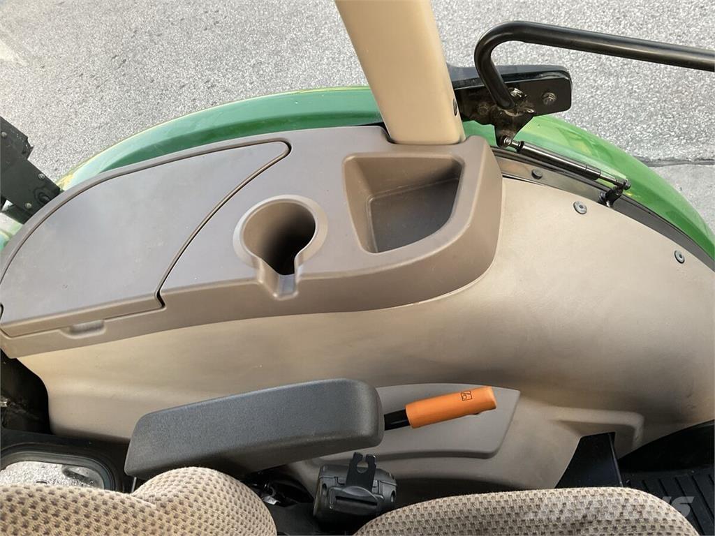 John Deere 5075E Traktori