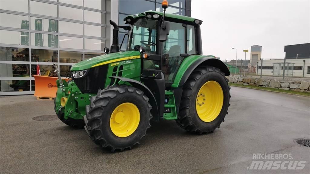 John Deere 6120M Traktori