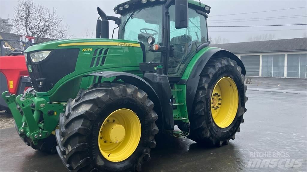 John Deere 6175R Traktori