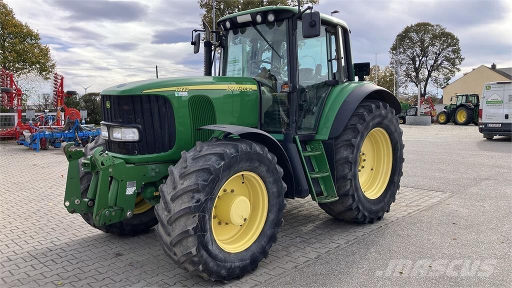 John Deere 6920 Traktori