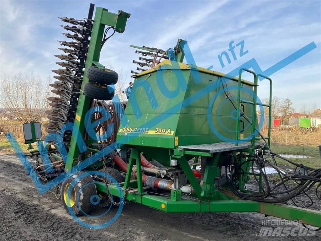 John Deere 740A Sejačice