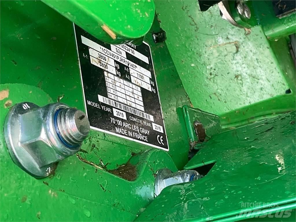 John Deere V451R Prese/balirke za rolo bale