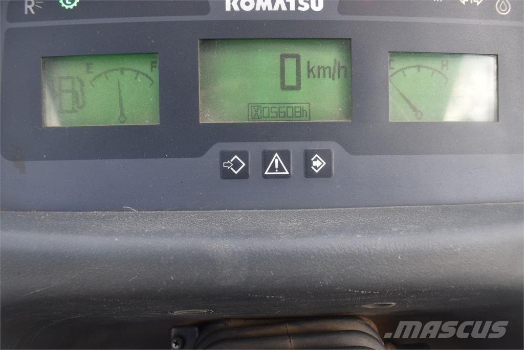 Komatsu WA100M-7 Utovarivači na točkove