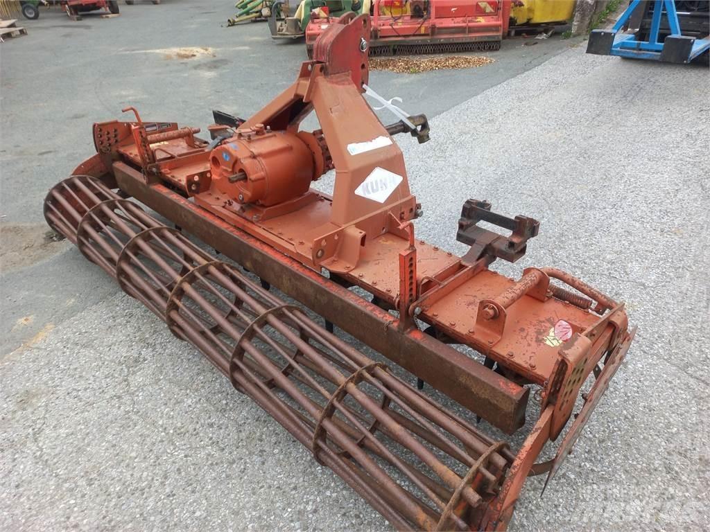 Kuhn HR 302 M Tanjirače