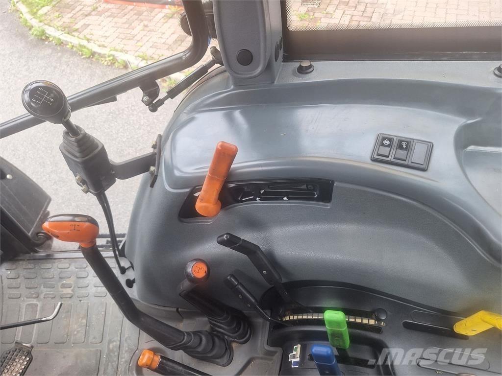 New Holland TL 70 Traktori