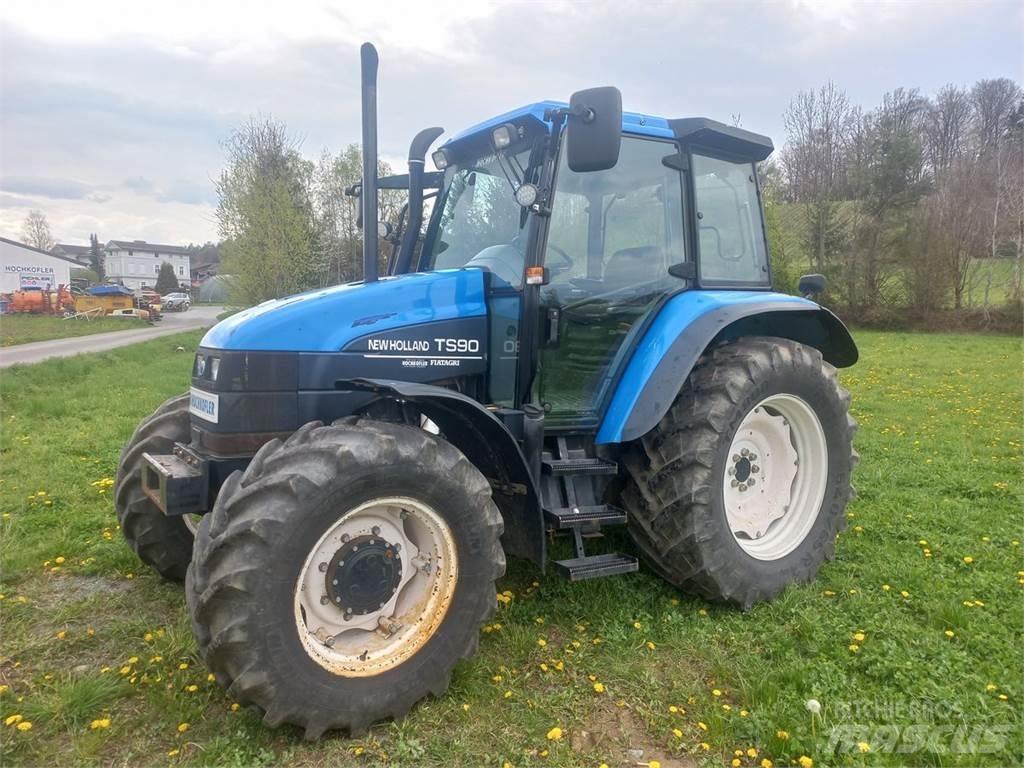 New Holland TS90 Traktori