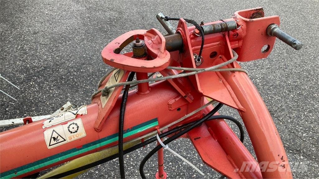 Pöttinger Hit 54N Okretači i sakupljači sena