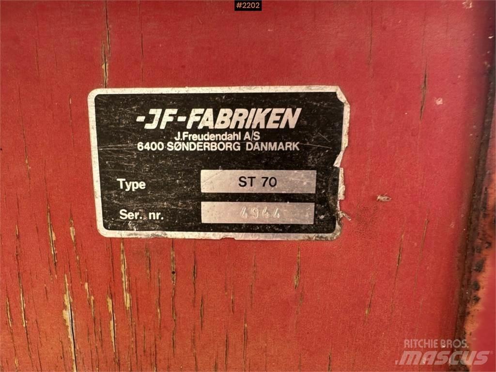 JF ST70 Rasturači đubriva