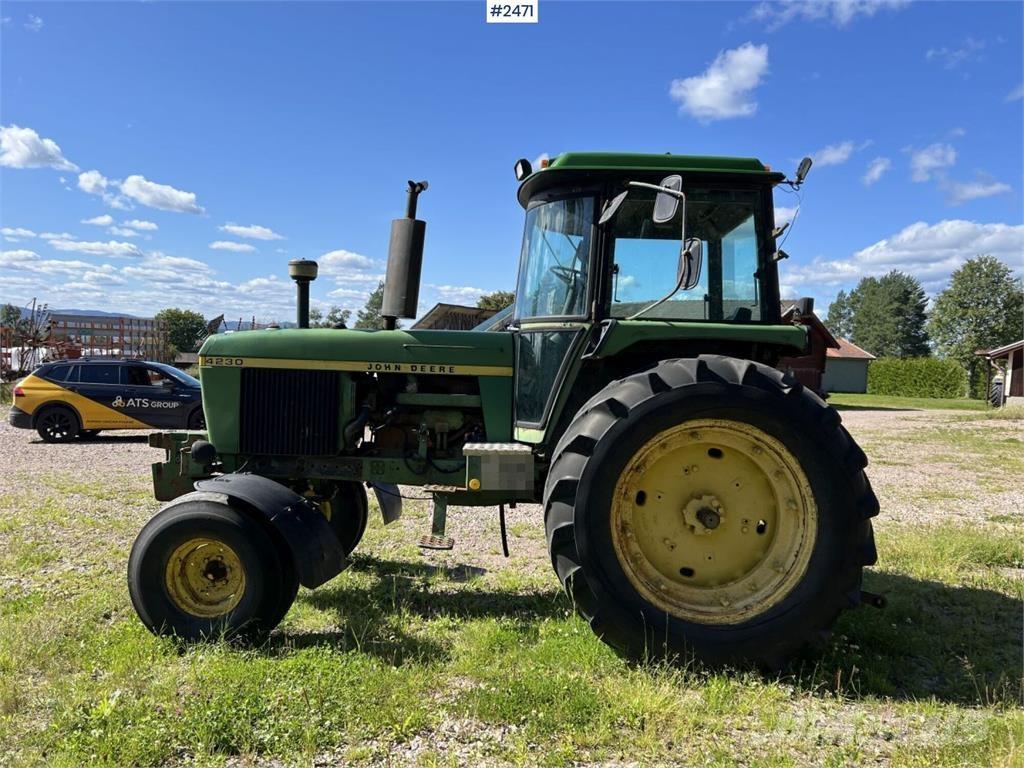 John Deere 4230 Traktori