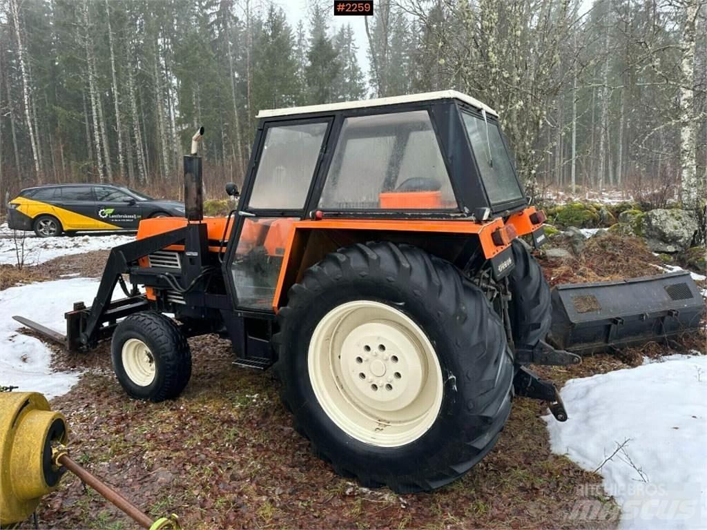 Ursus 385 Traktori