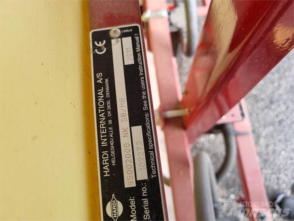 Hardi 800 Vučene prskalice