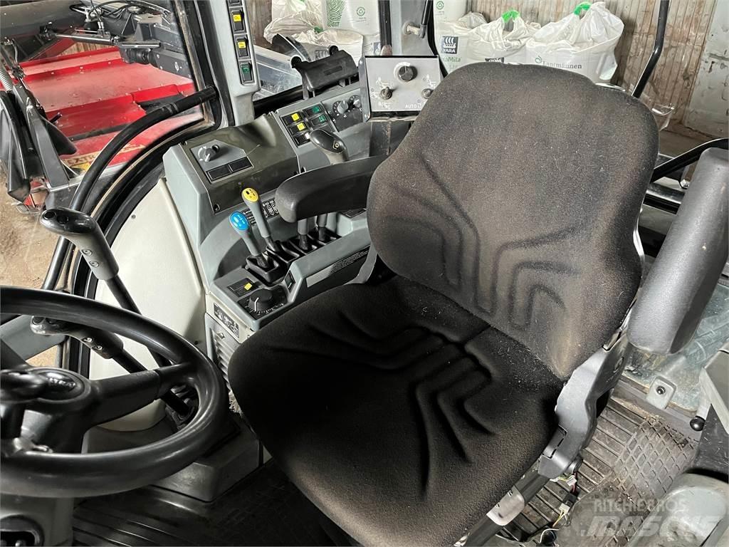 Valtra 170CH Traktori