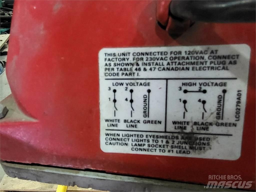  CANBUILT 3900 Polovni nadzemni i kontejnerski kranovi