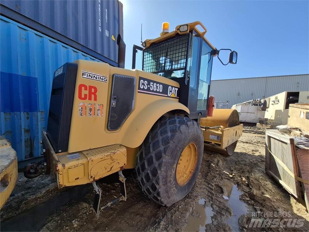 CAT CS-563D Valjci sa jednim bubnjem