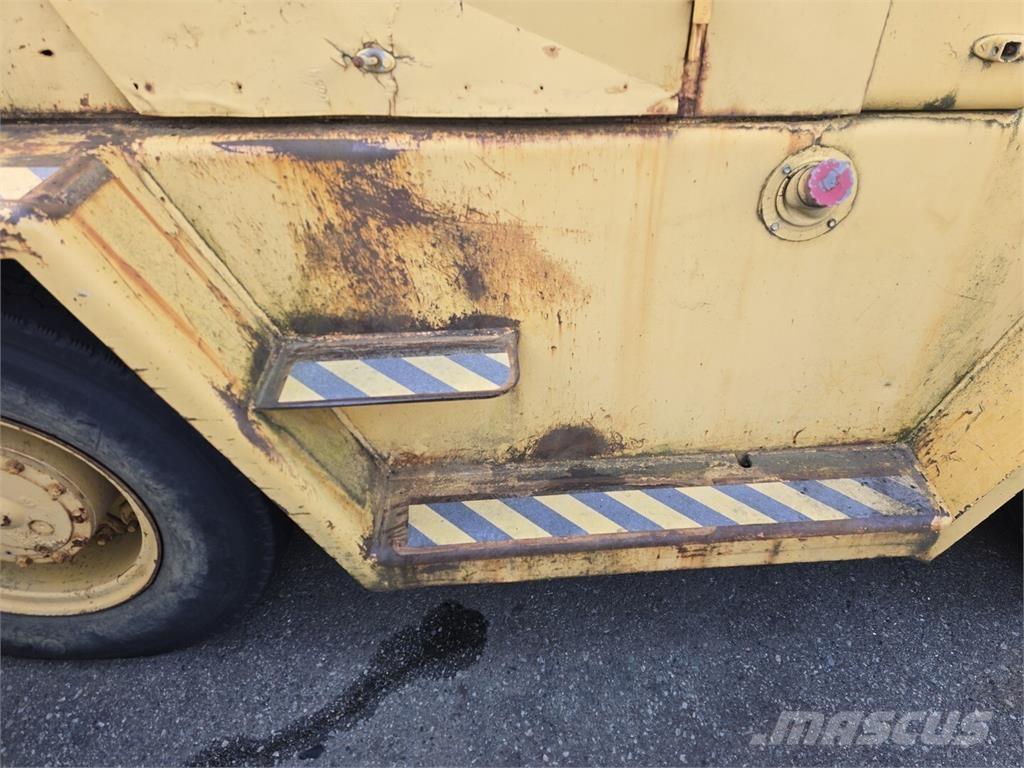 CAT V200B STR Ostalo za građevinarstvo