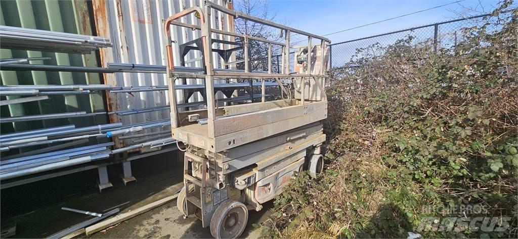 JLG 2630ES Makazaste platforme