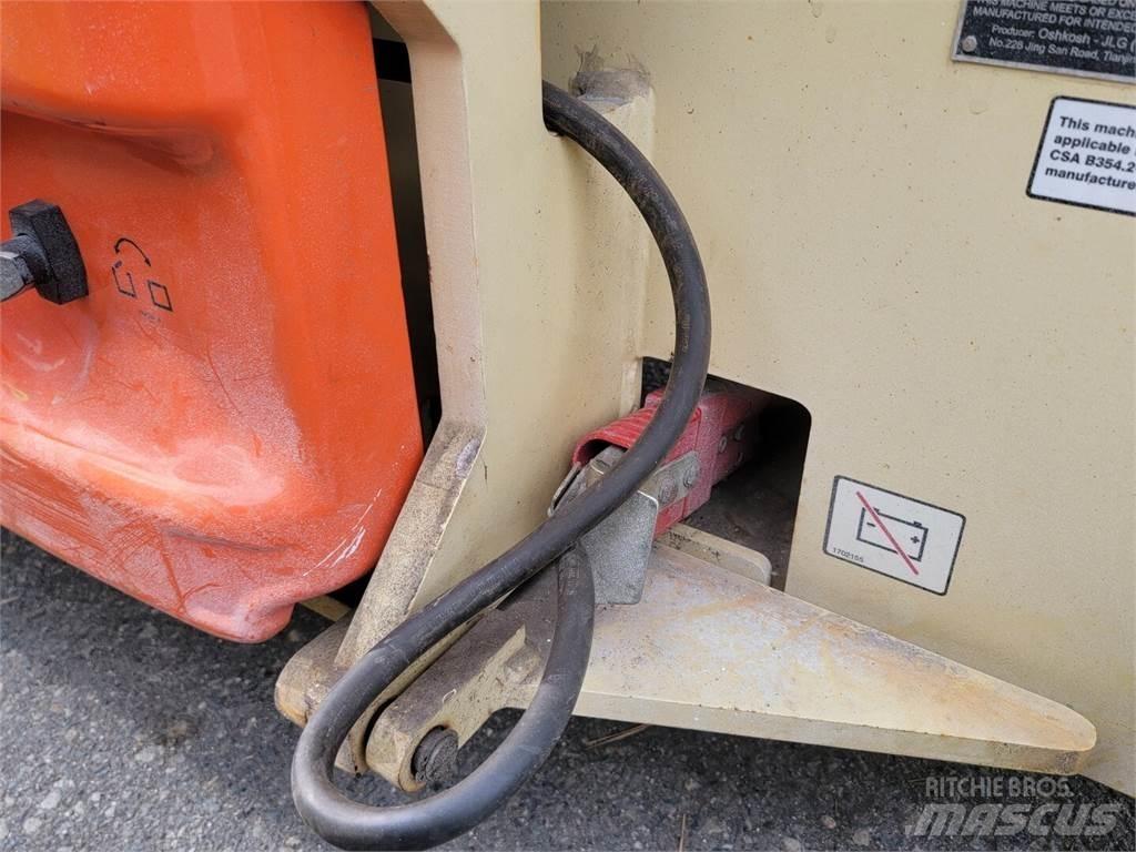 JLG 2646ES Makazaste platforme