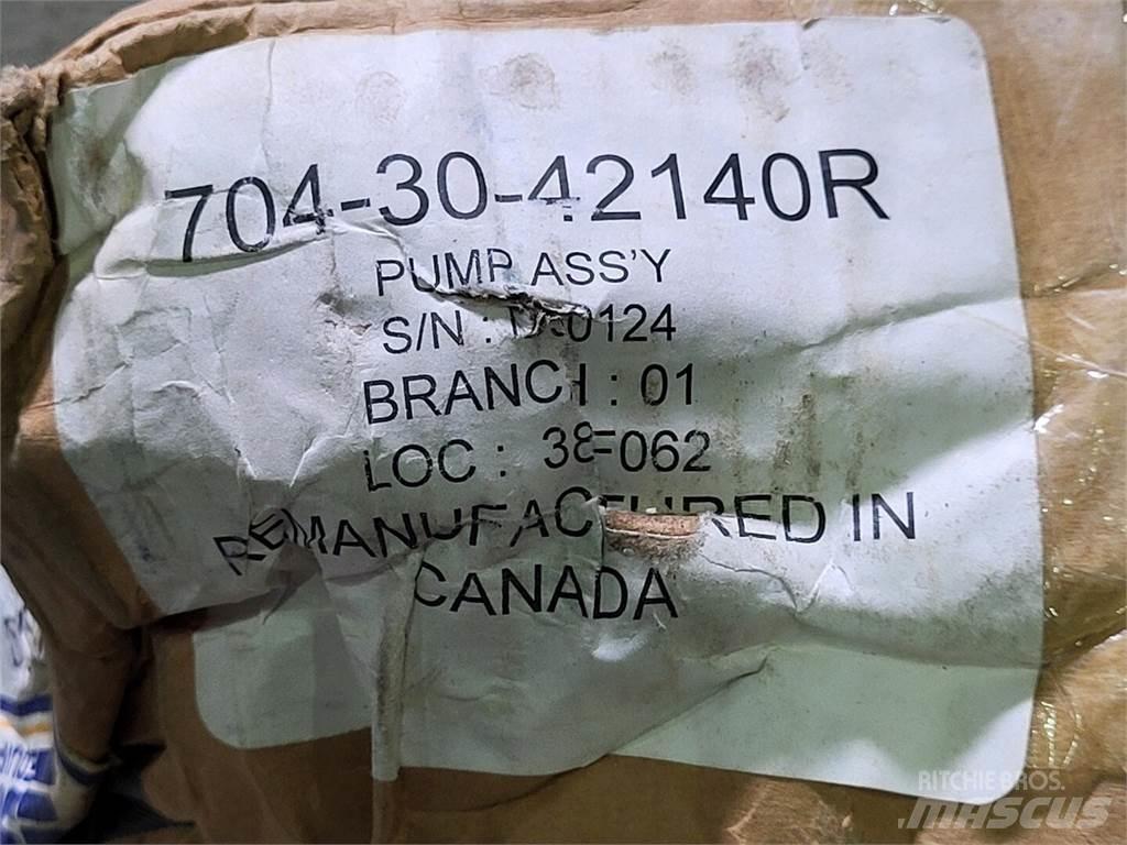 Komatsu 704-30-42140R Pumpe za vodu