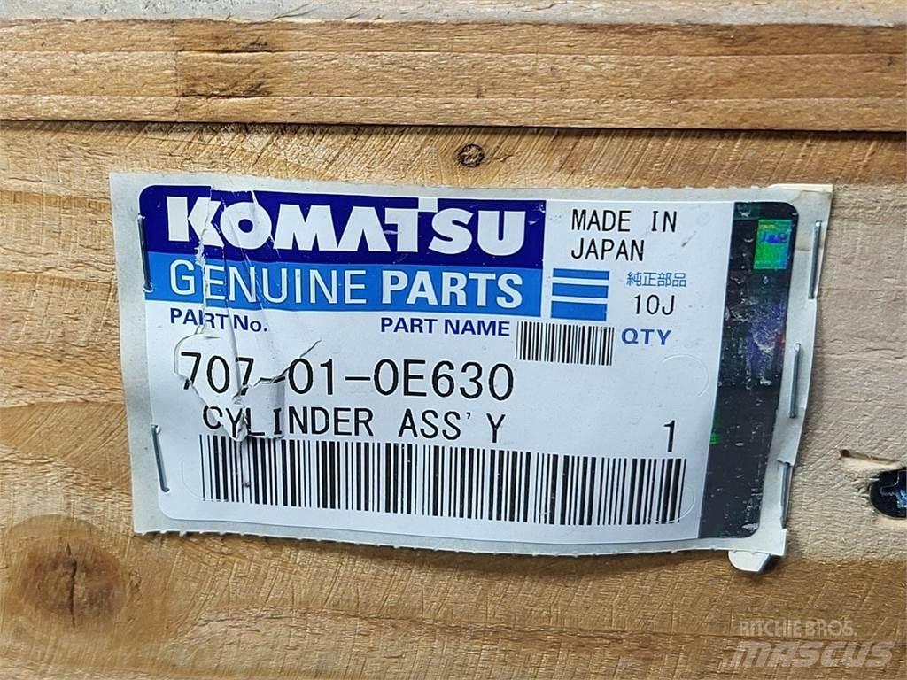 Komatsu 707-01-0E630 Ostale kargo komponente