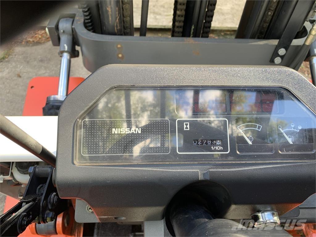 Nissan PJO2A25V Ostalo za građevinarstvo