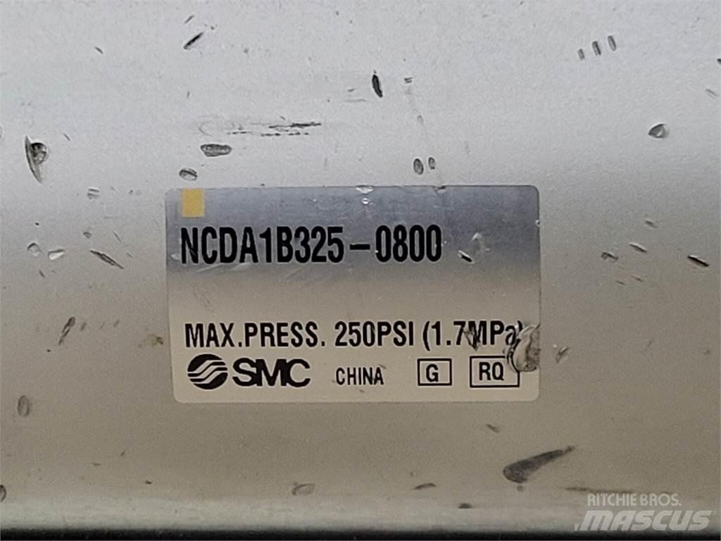 SMC NCDA1B325-0800 Ostale kargo komponente