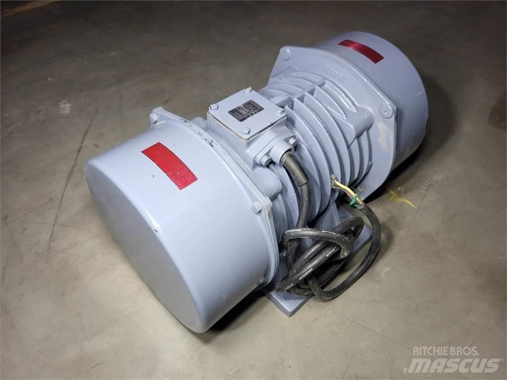  URAS KEE-13-6B Industrijski motori