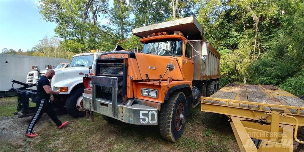 Mack RD890SX Ostalo za građevinarstvo