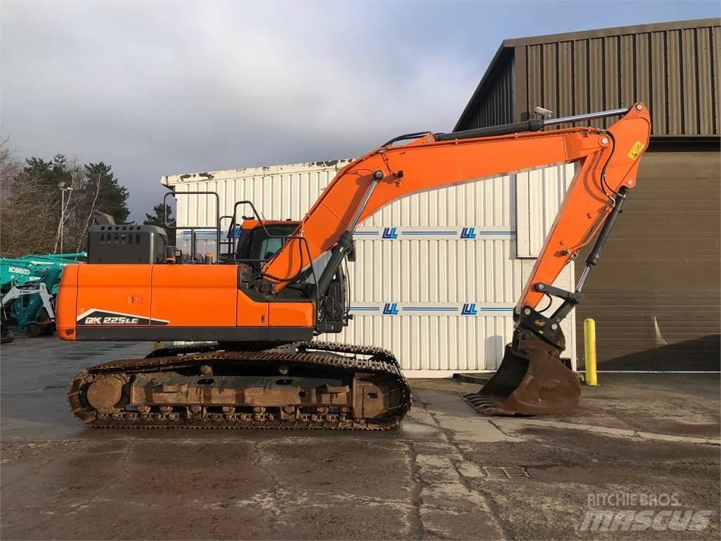 Develon Dx225lc-7 Bageri guseničari