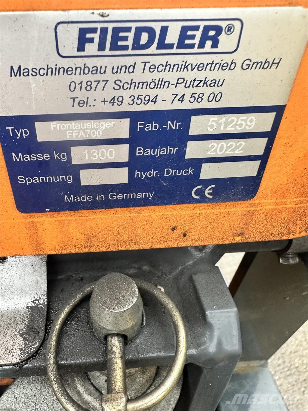 Fiedler FFA700 Vozila za prevoz opreme za rad