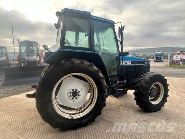 Ford 7740 Traktori