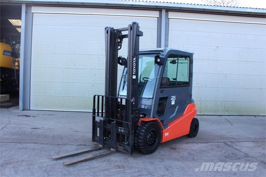 Toyota 4T Forklift Viljuškari - ostalo