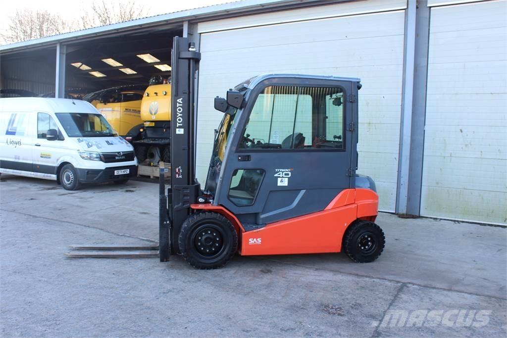 Toyota 4T Forklift Viljuškari - ostalo