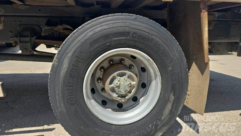Volvo FL7 Kamioni sa otvorenim sandukom