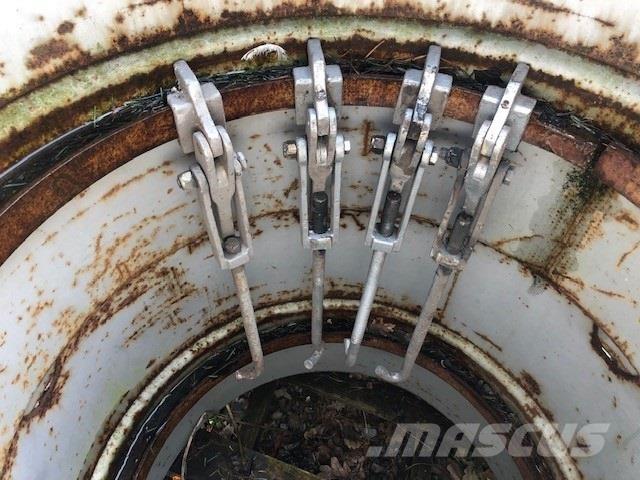  UM  15X30 Gume, točkovi i felne