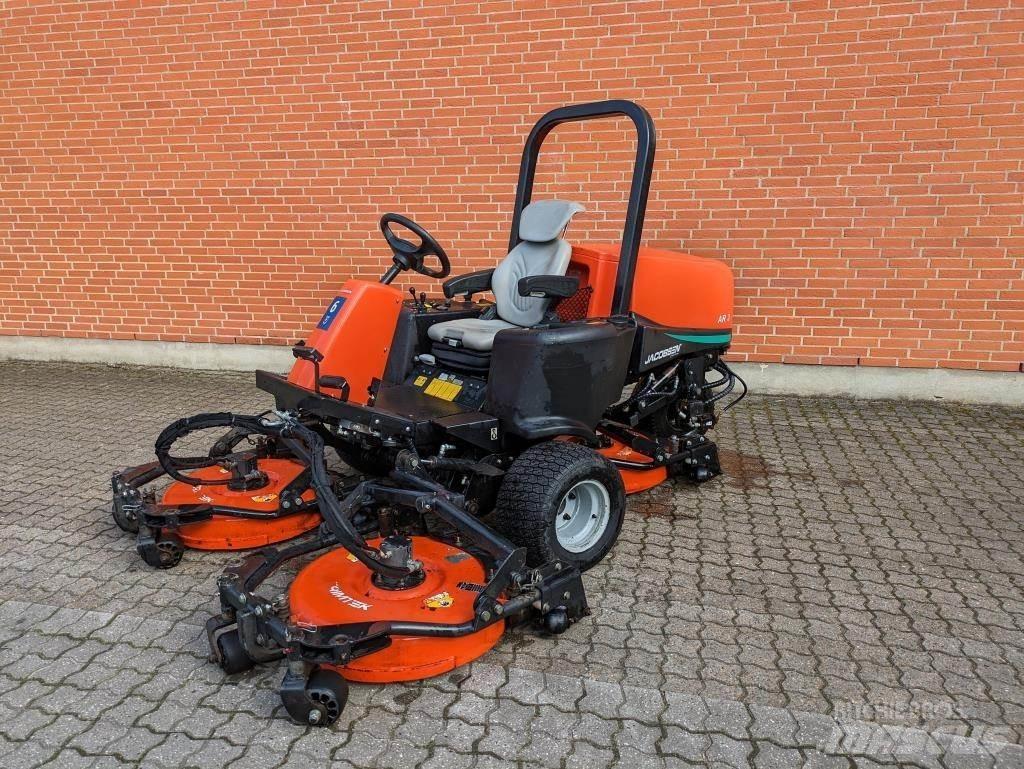 Jacobsen AR-3 Traktorske kosilice