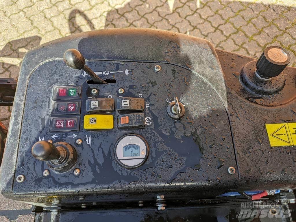 Jacobsen AR-3 Traktorske kosilice