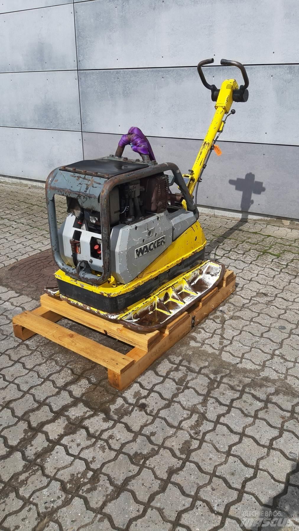 Wacker 40/45 h Nabijači zemlje