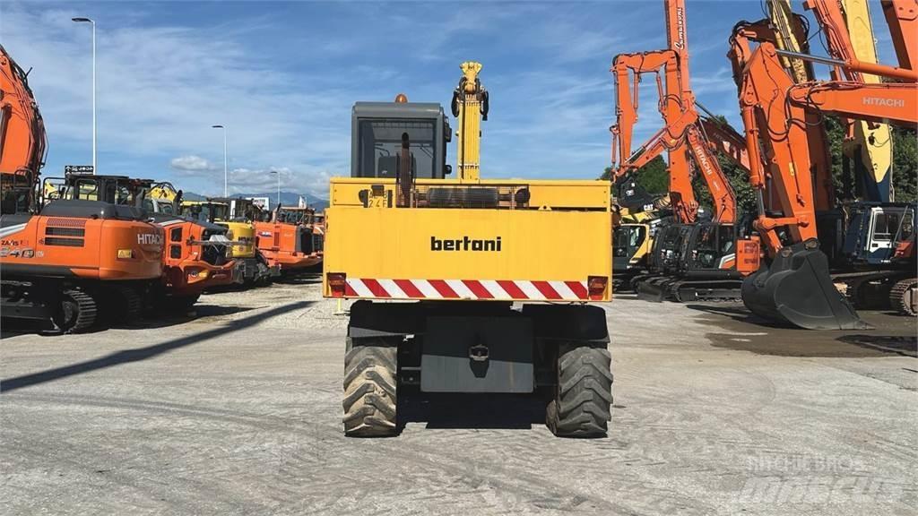 Bertani S3A 4X4 Bageri točkaši
