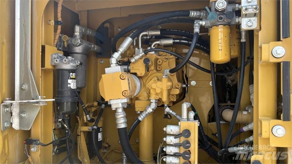 CAT 323 FLN Bageri guseničari