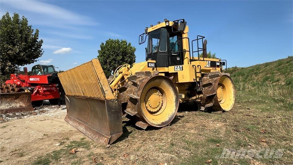 CAT 826C Buldožeri guseničari