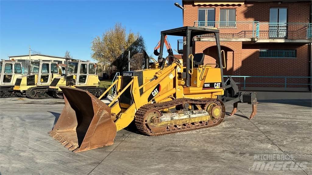 CAT 935C Utovarivači na točkove