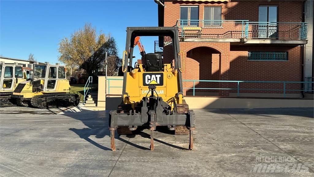 CAT 935C Utovarivači na točkove